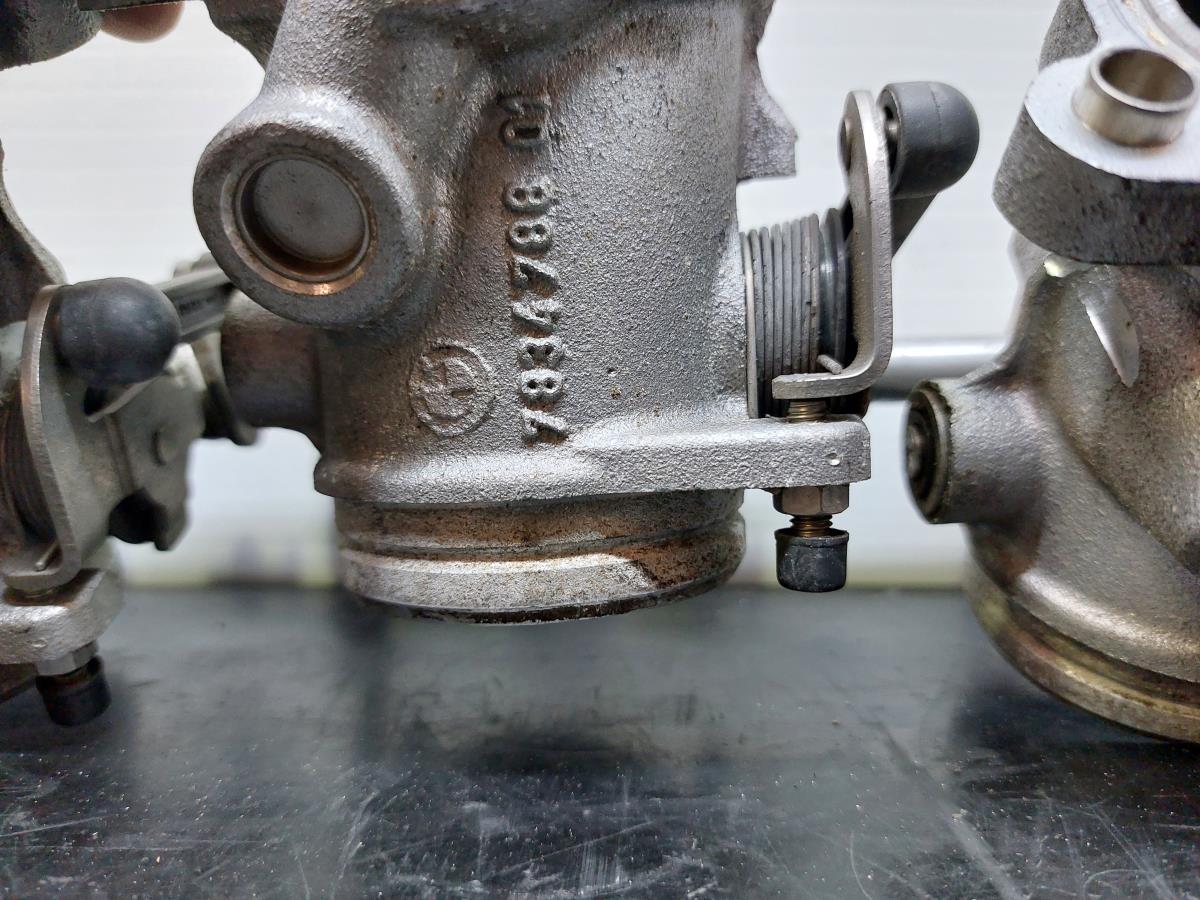 Corpo farfallato BMW 6 (E63) Imagem-14