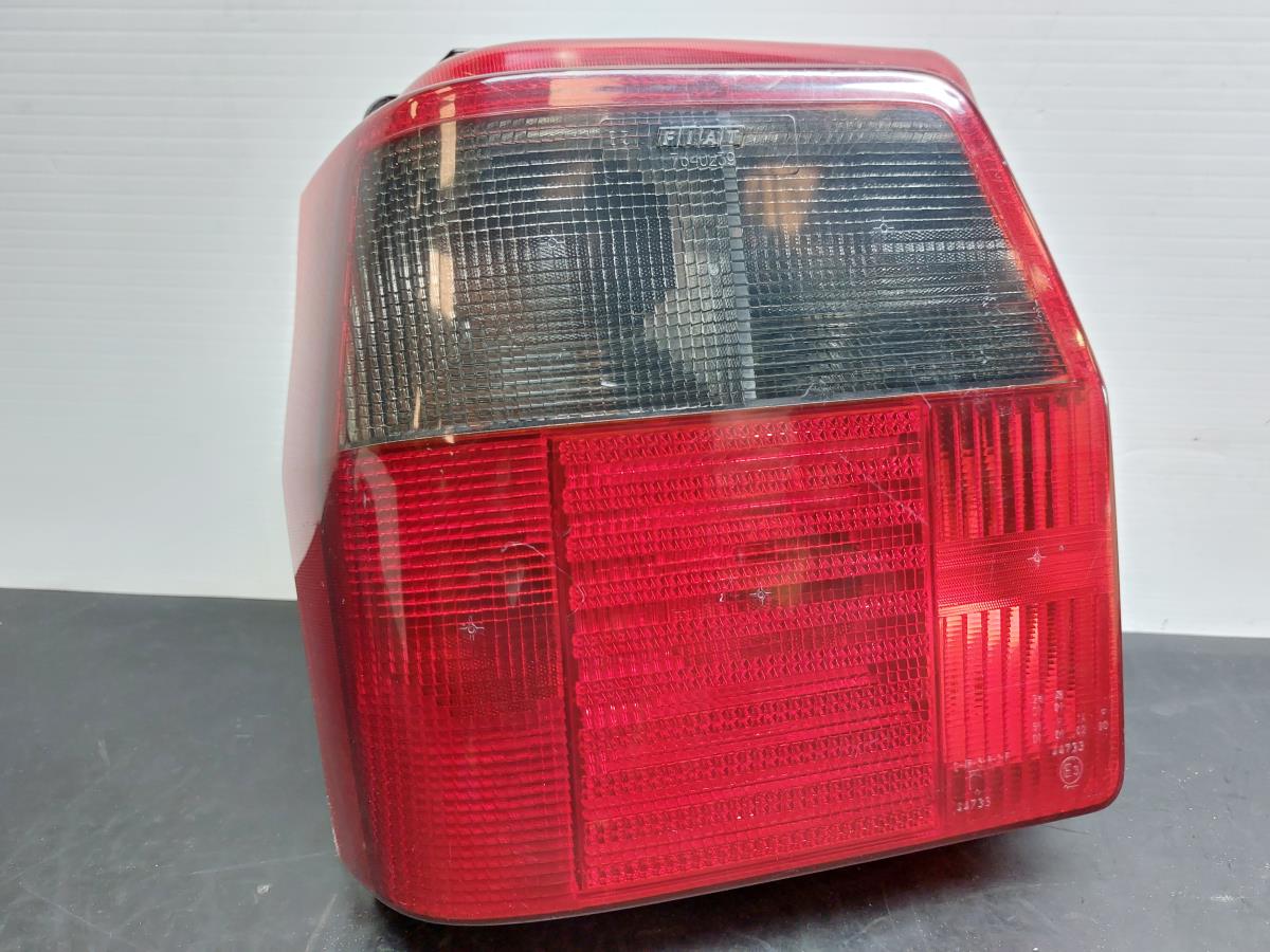 Farolim esquerdo FIAT Uno (146_)
