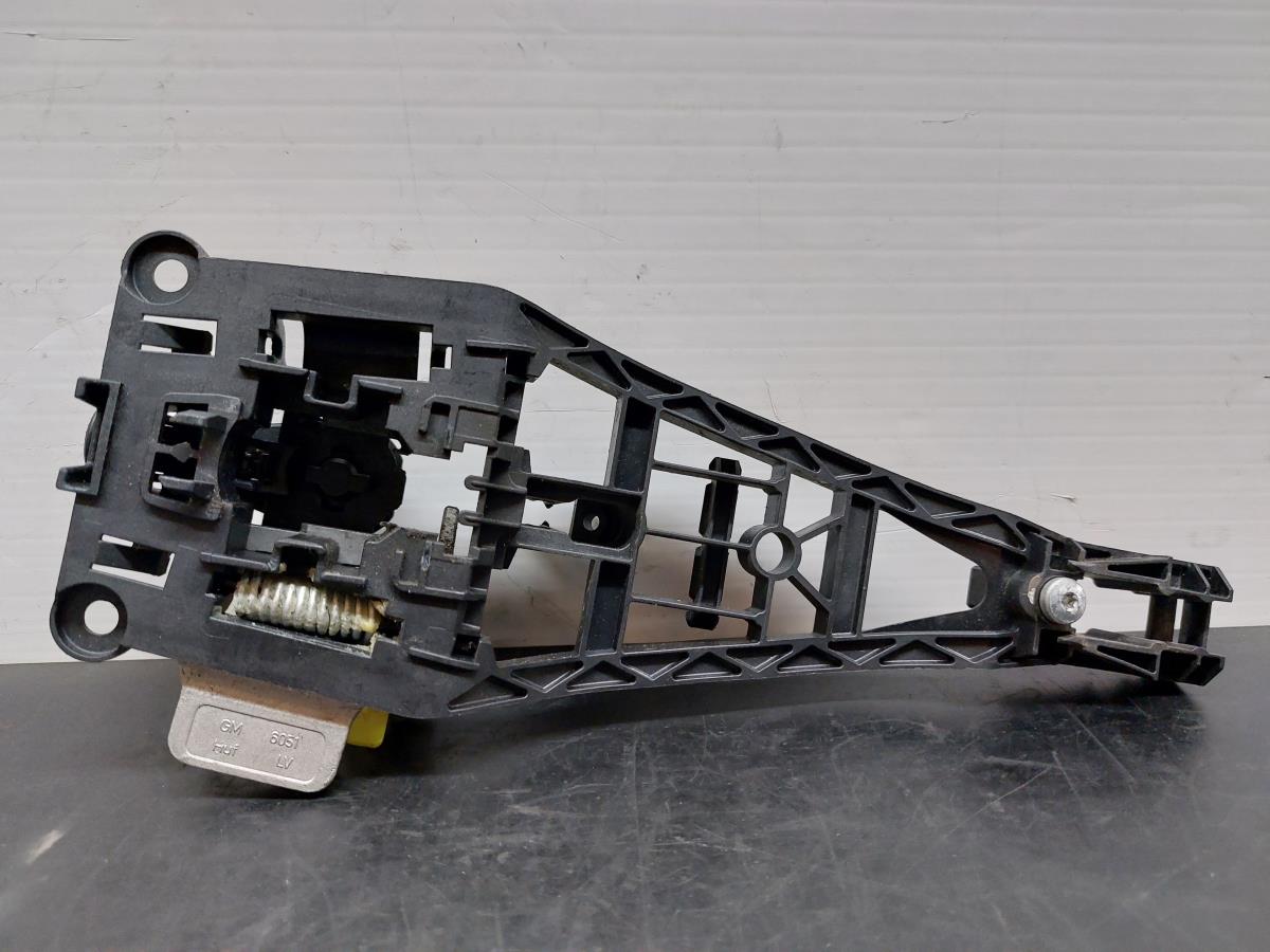 Supporto maniglia porta anteriore sinistra OPEL Corsa D