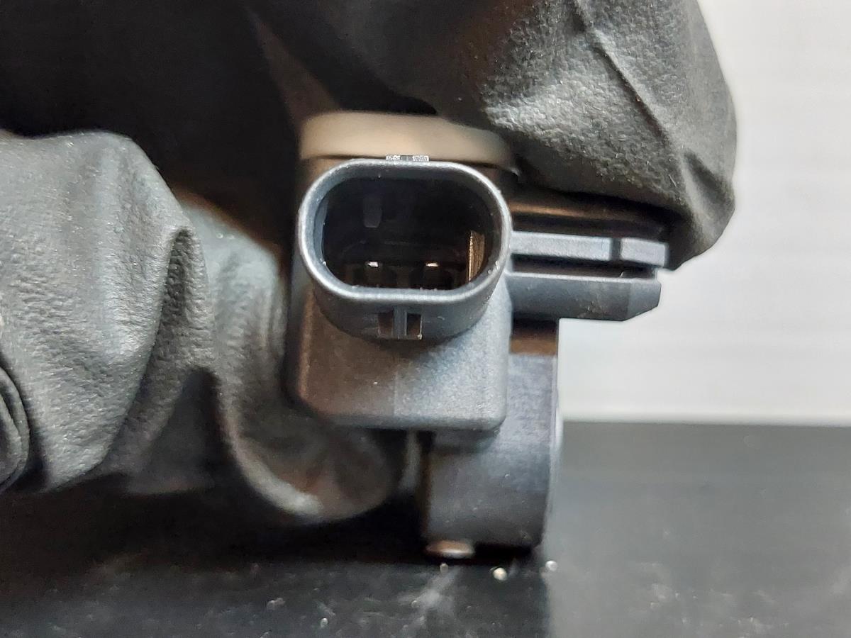 Sensor airbag Delantero Derecho PORSCHE Cayenne (92A) Imagem-3