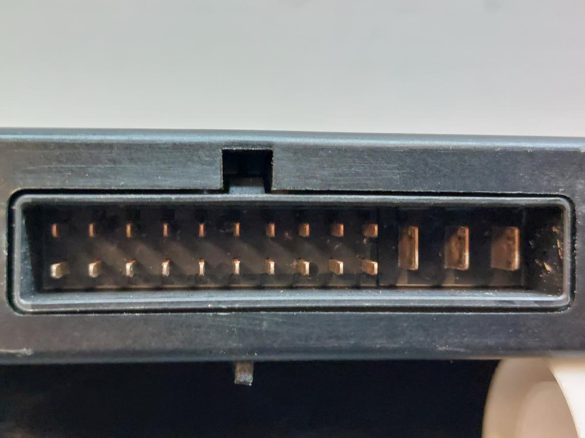 Boîte de fusibles / SAM / BSI BMW 1 (E87) Imagem-2