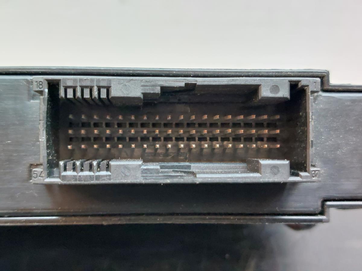 Boîte de fusibles / SAM / BSI BMW 1 (E87) Imagem-6