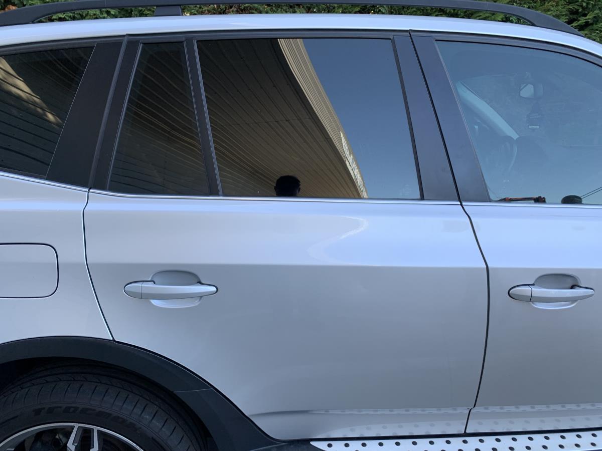 Porta trás direita BMW X3 (E83)