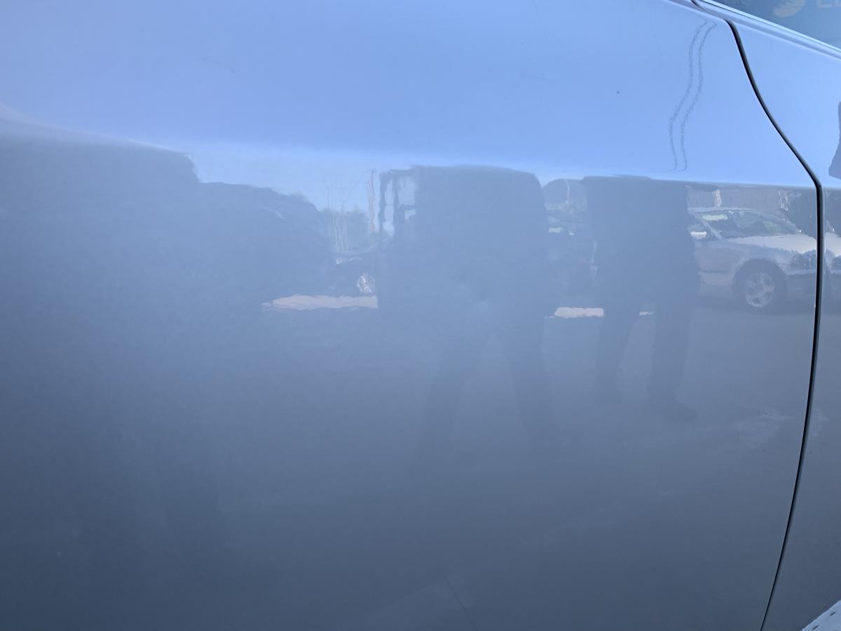 Porta trás direita BMW X3 (E83) Imagem-1