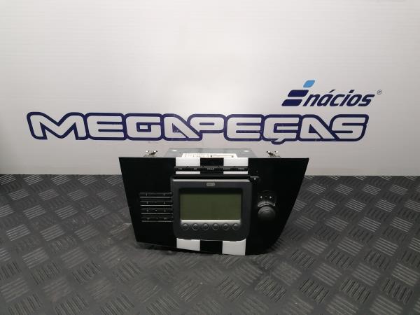 Rádio / auto-rádio SEAT Leon (1P1)