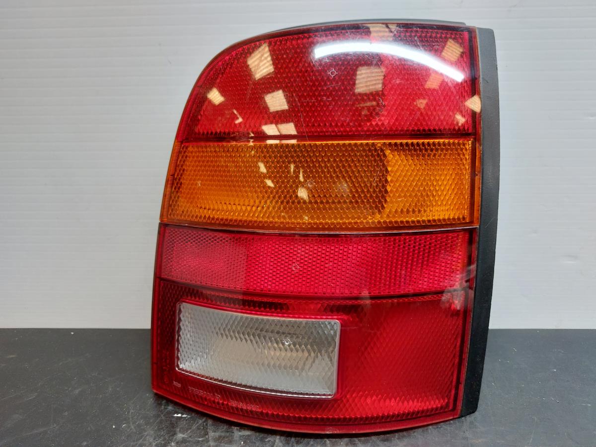 Feu arrière Droite NISSAN Micra II (K11)
