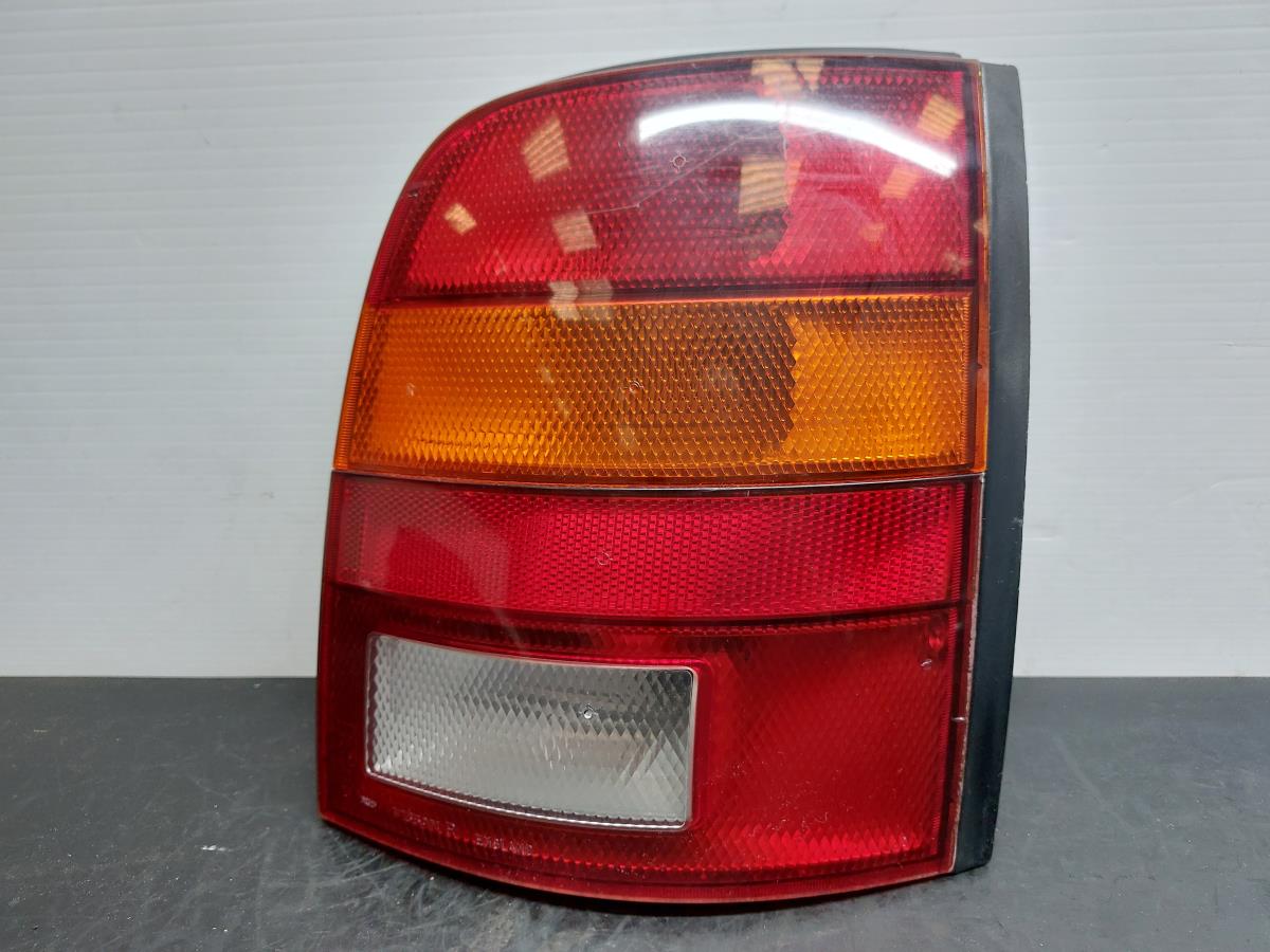 Feu arrière Droite NISSAN Micra II (K11)
