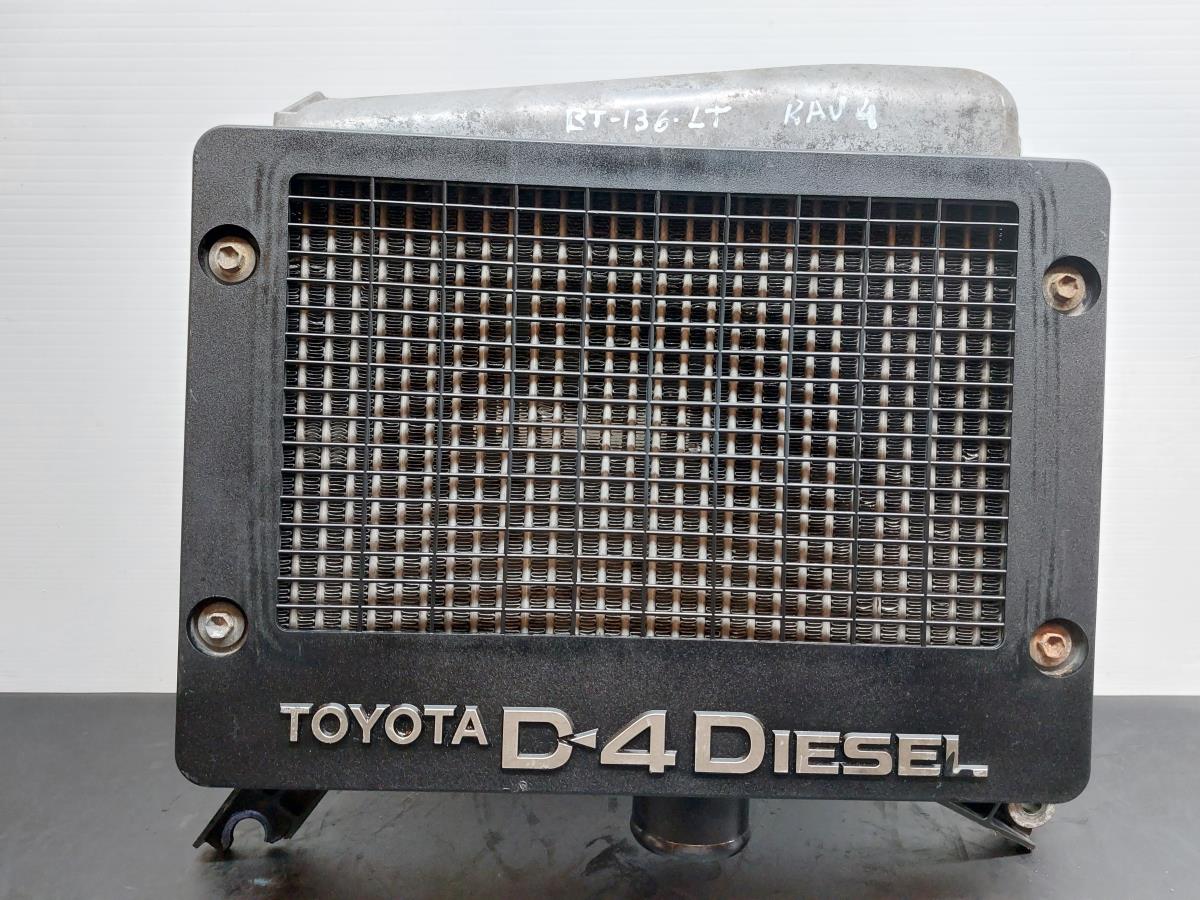 Radiador do intercooler TOYOTA RAV4 II (_A2_)
