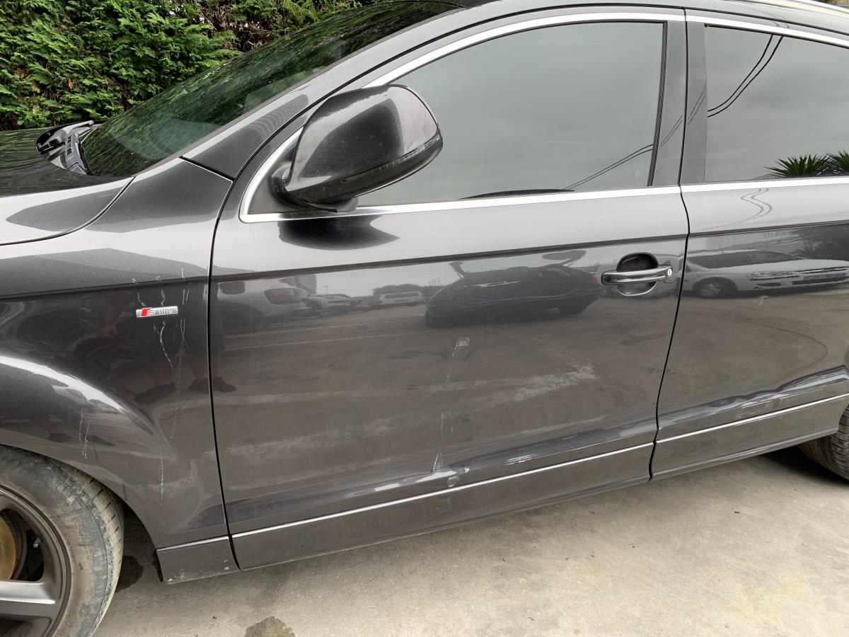 Porta frente esquerda AUDI Q7 (4L)