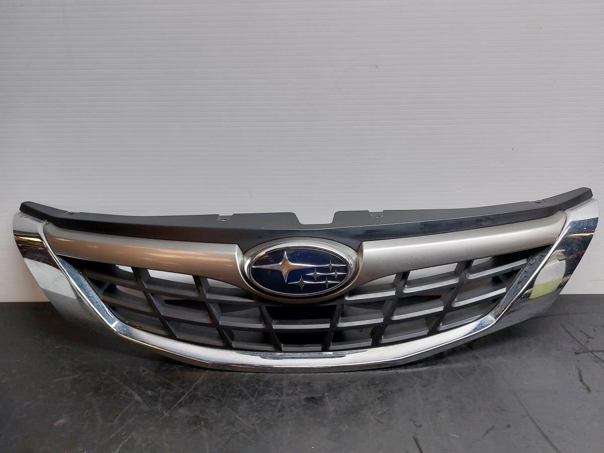 Front grille SUBARU Impreza Hatchback (GR, GH, G3)