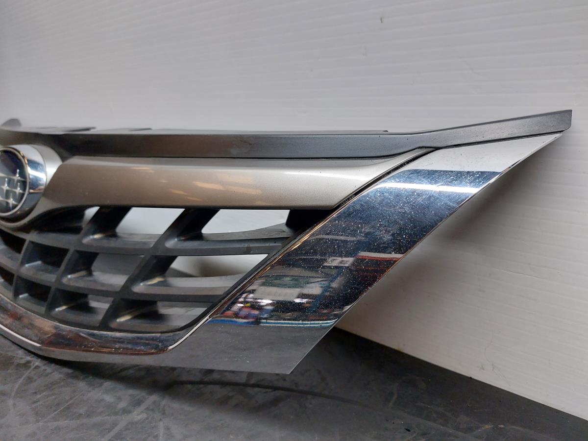 Front grille SUBARU Impreza Hatchback (GR, GH, G3) Imagem-5