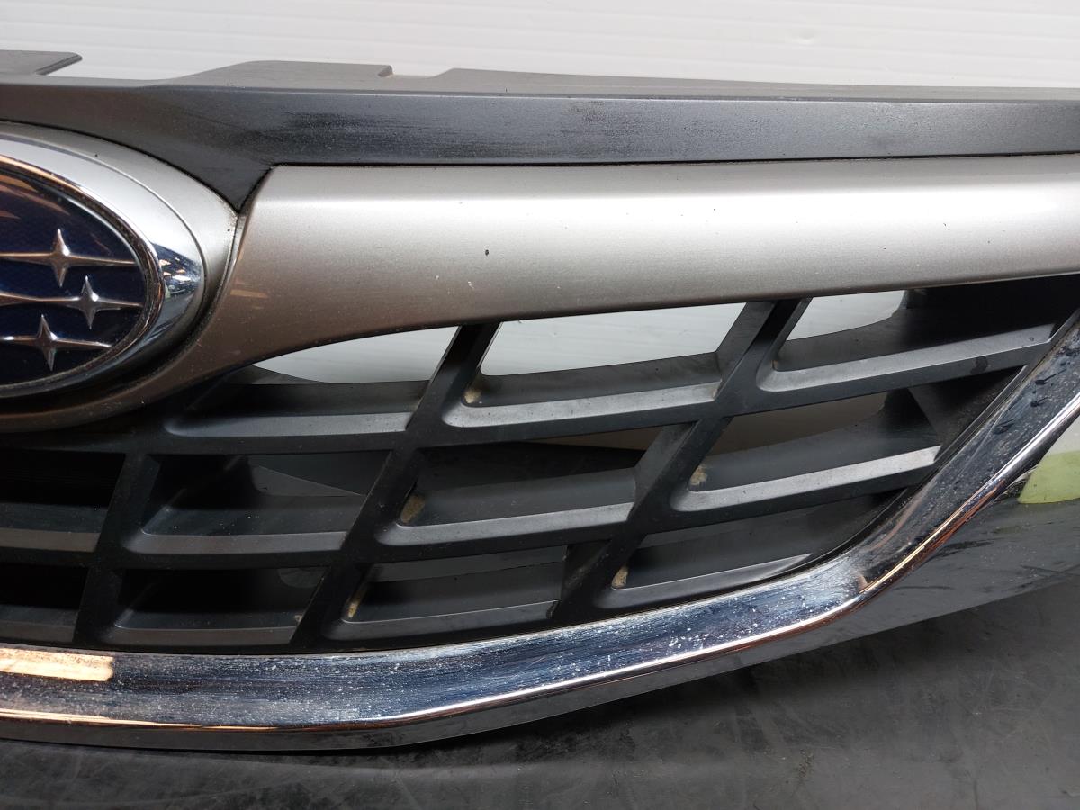 Front grille SUBARU Impreza Hatchback (GR, GH, G3) Imagem-4