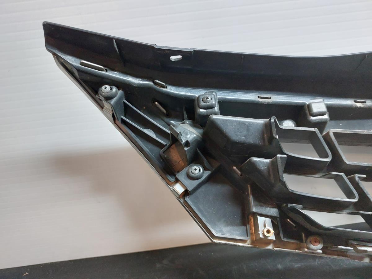 Front grille SUBARU Impreza Hatchback (GR, GH, G3) Imagem-7