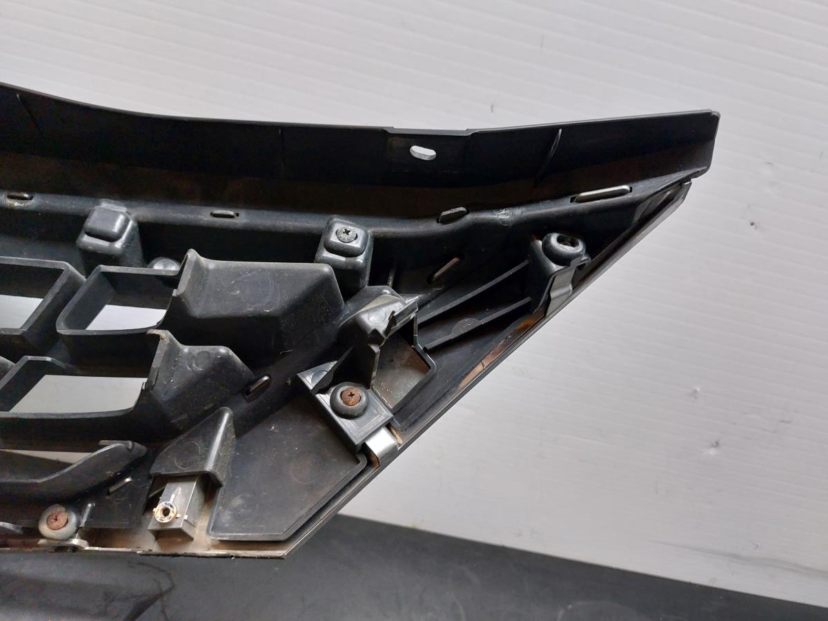 Front grille SUBARU Impreza Hatchback (GR, GH, G3) Imagem-11