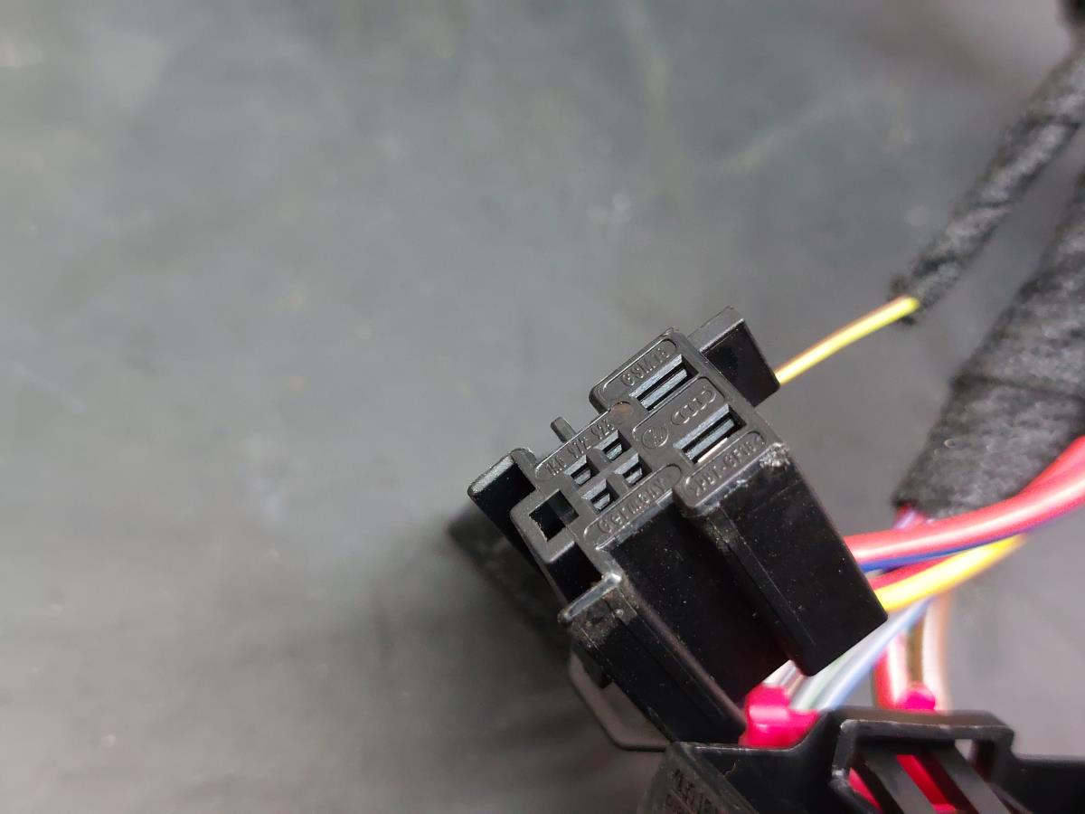 Installation électrique intérieure / câblage intérieur AUDI A6 Avant (4G5, 4GD, C7) Imagem-4