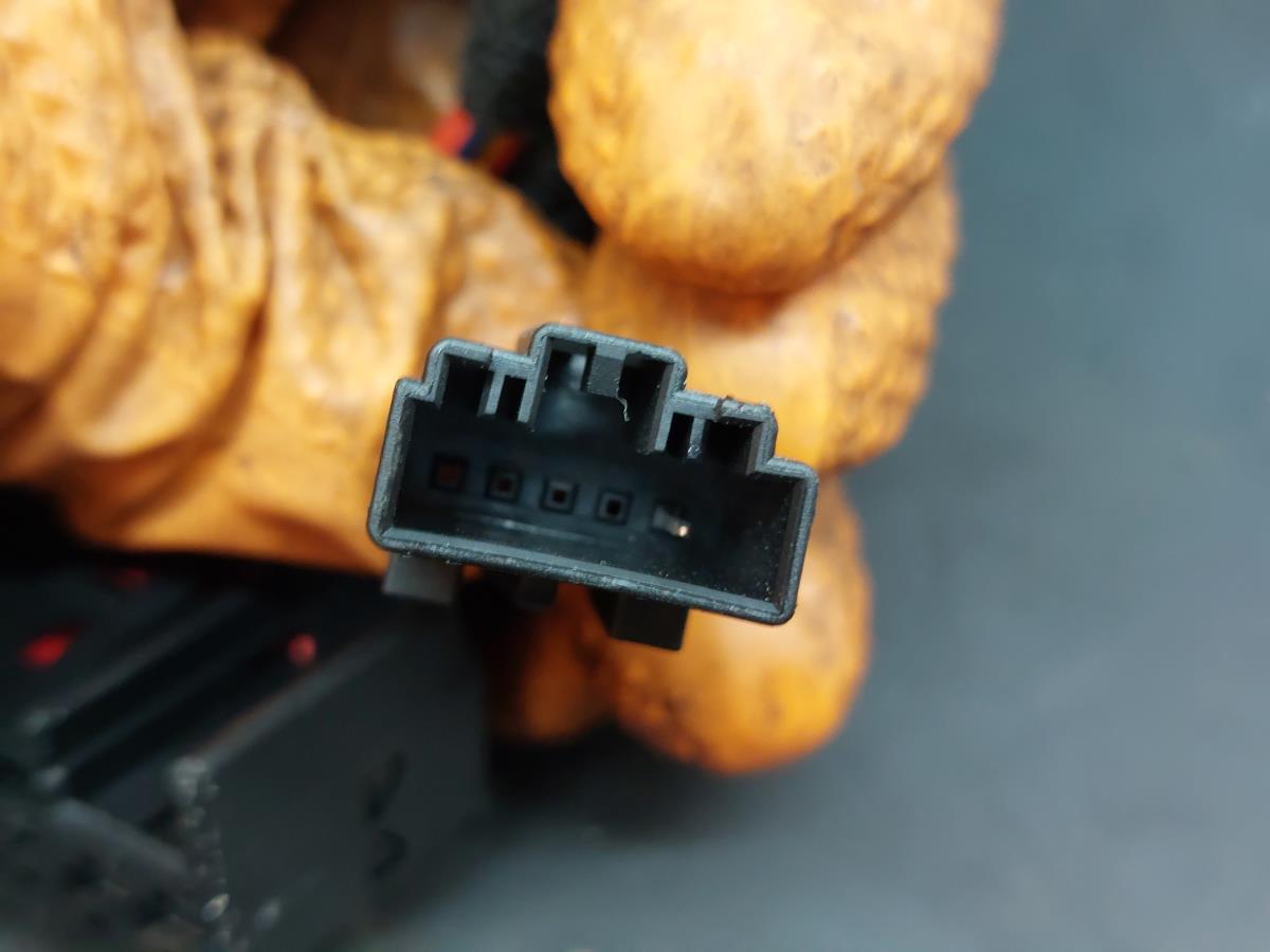 Installation électrique intérieure / câblage intérieur AUDI A6 Avant (4G5, 4GD, C7) Imagem-5