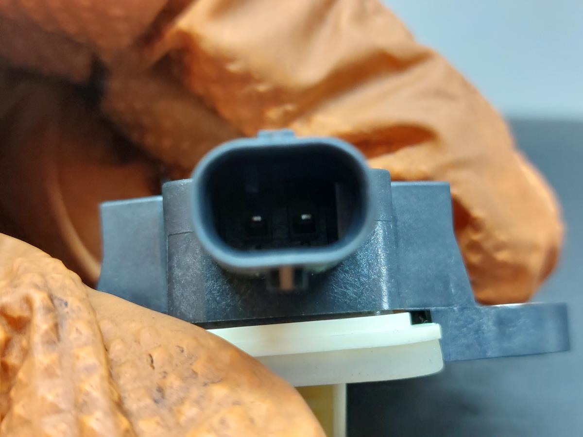 Sensor airbag frente direito AUDI A6 Avant (4G5, 4GD, C7) Imagem-3