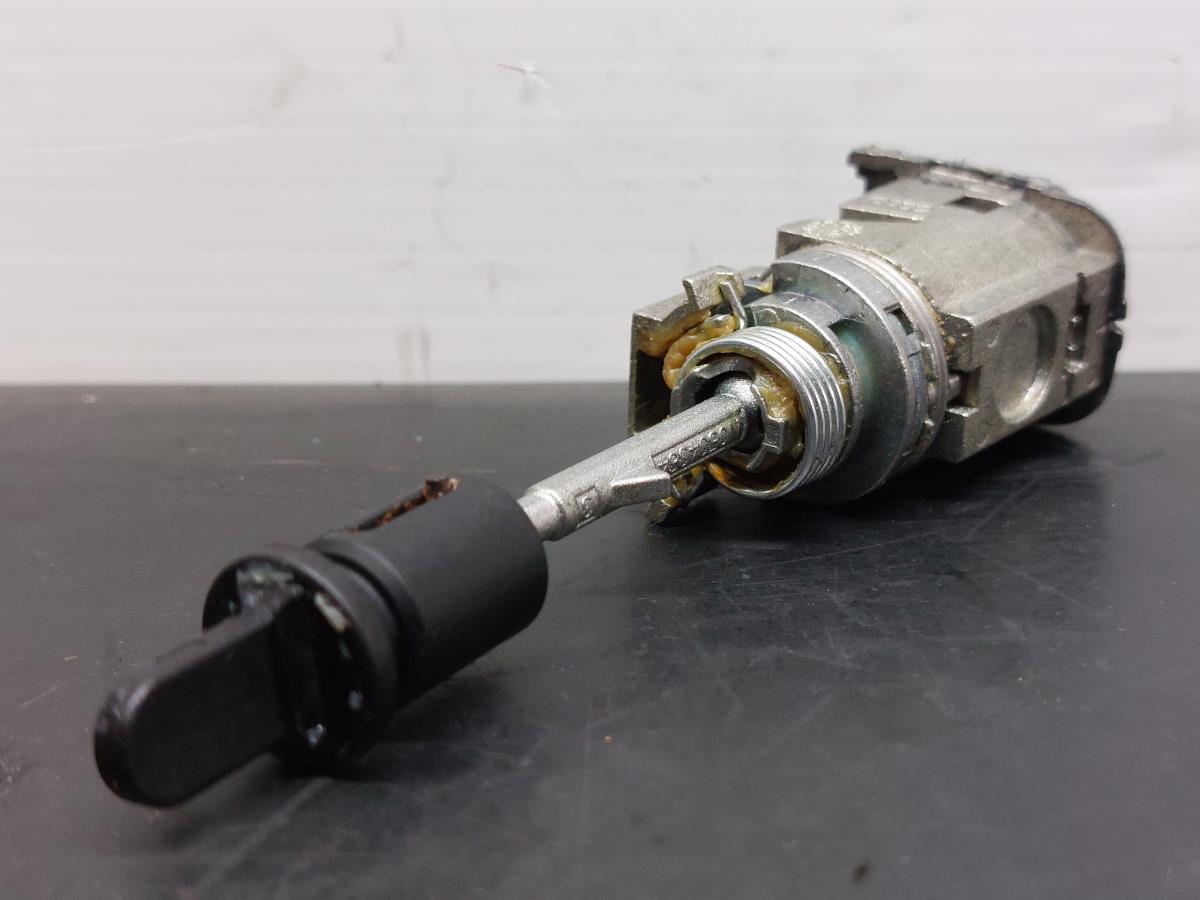 Canhão de porta AUDI A6 Avant (4G5, 4GD, C7) Imagem-1