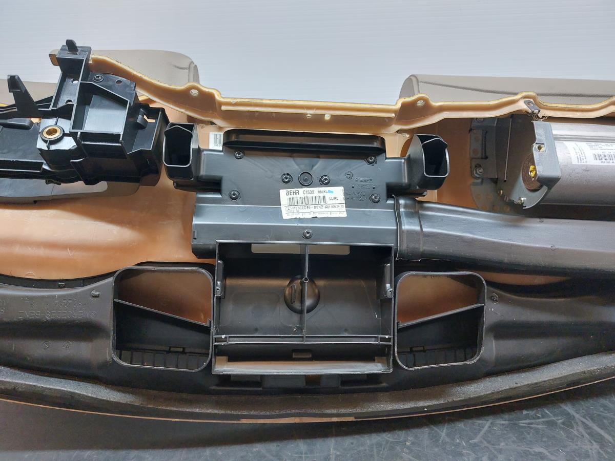 Tablier MERCEDES-BENZ Classe C (W203) Imagem-11