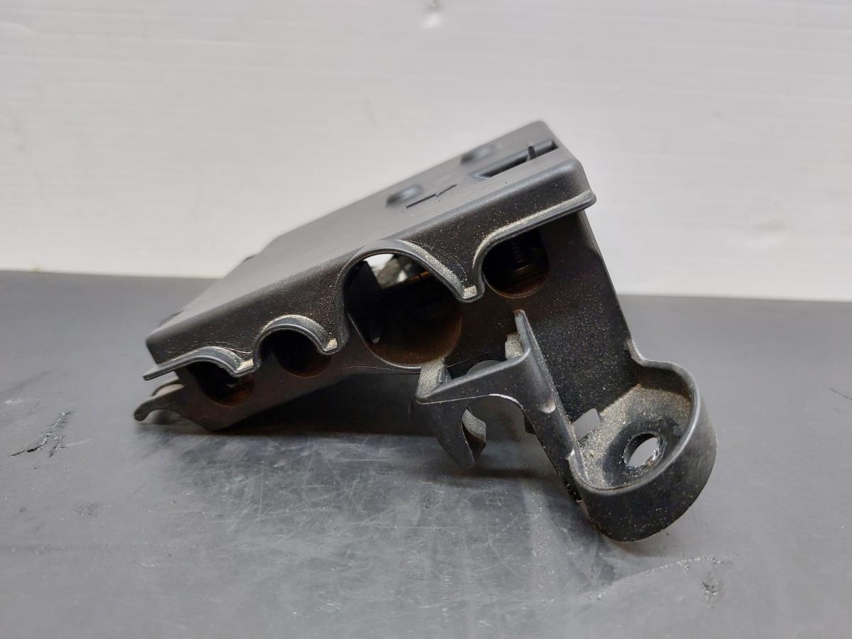 Caixa fusíveis da bateria AUDI A6 Avant (4G5, 4GD, C7) Imagem-2