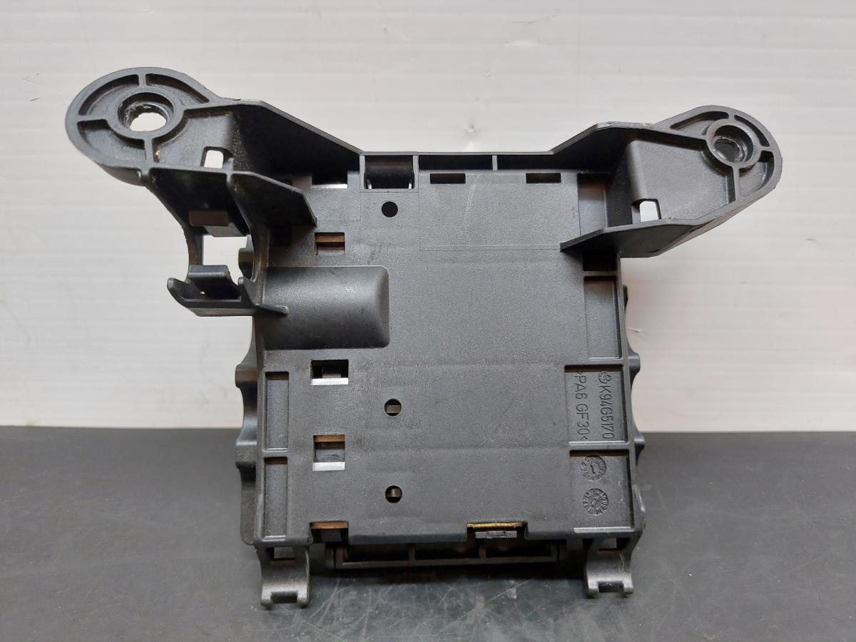 Caixa fusíveis da bateria AUDI A6 Avant (4G5, 4GD, C7) Imagem-3