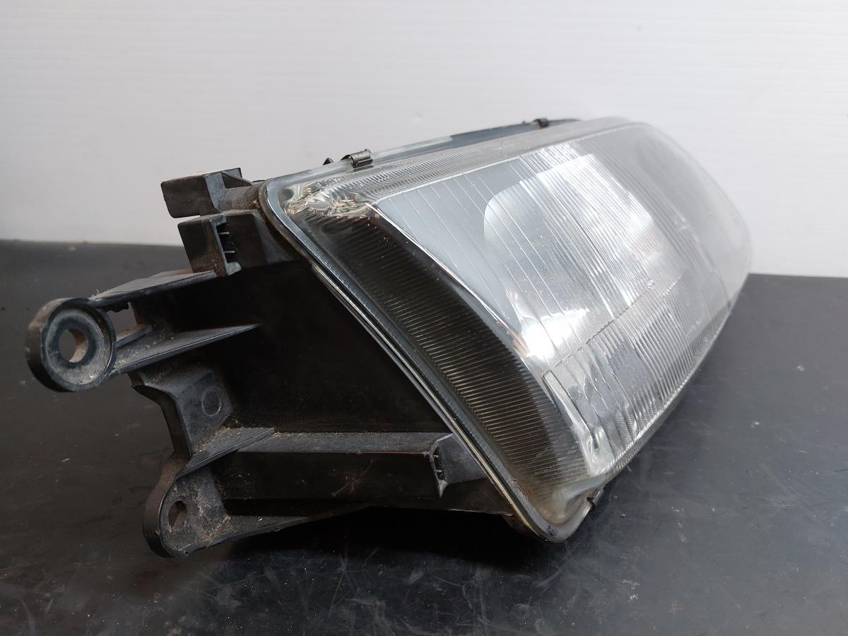 Faro anteriore destro MAZDA 626 V Station Wagon (GW) Imagem-1