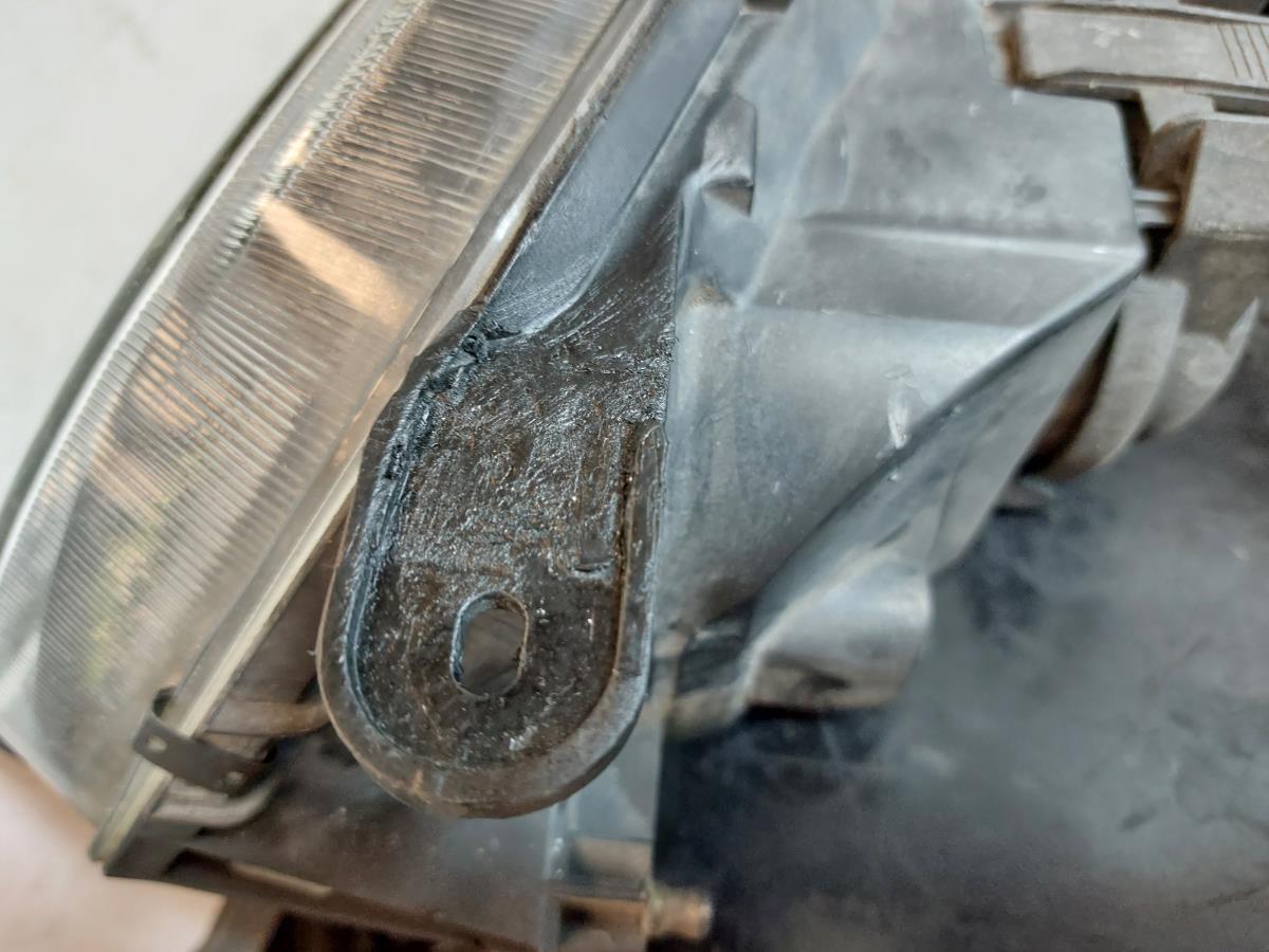 Faro anteriore destro MAZDA 626 V Station Wagon (GW) Imagem-5
