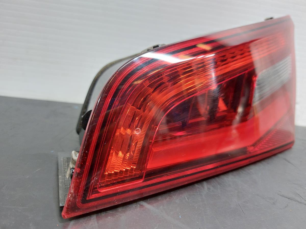 Piloto derecho del maletero AUDI A3 Sportback (8VA, 8VF) Imagem-1