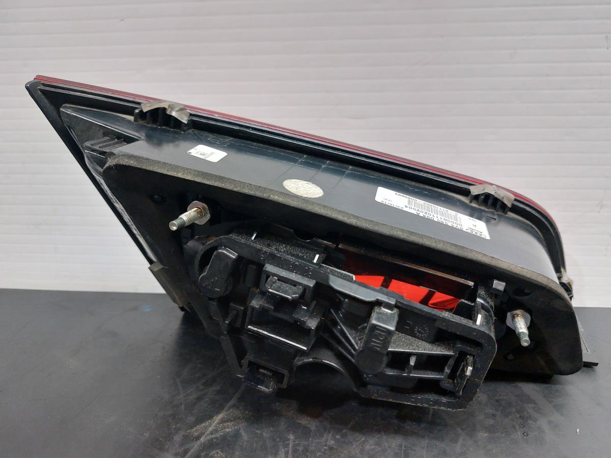 Piloto derecho del maletero AUDI A3 Sportback (8VA, 8VF) Imagem-4