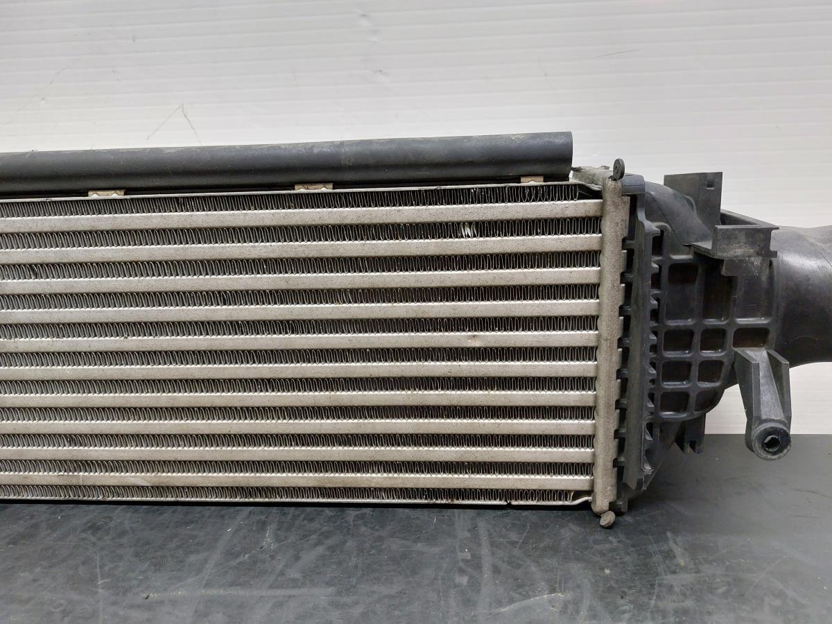 Radiador do intercooler AUDI A6 Avant (4G5, 4GD, C7) Imagem-4