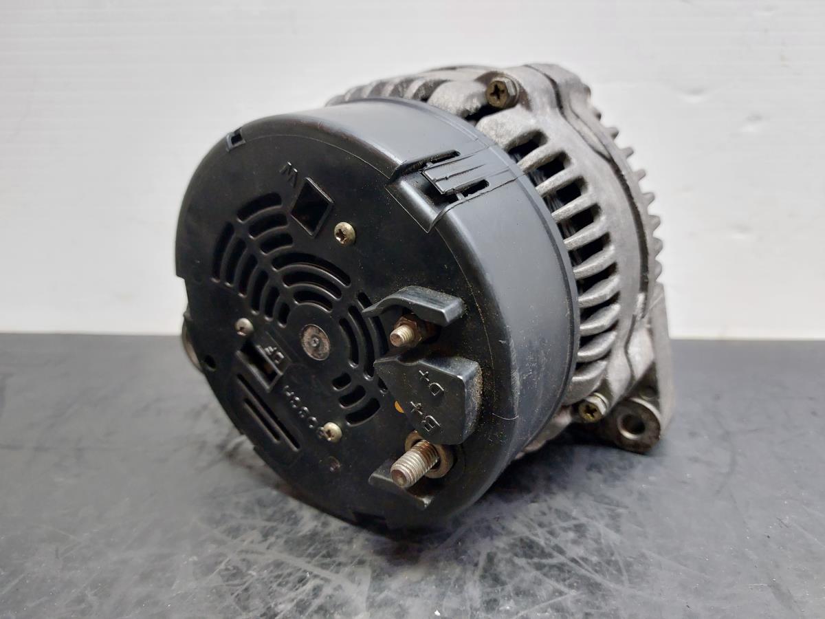 Alternador AUDI A4 (8D2, B5) Imagem-1