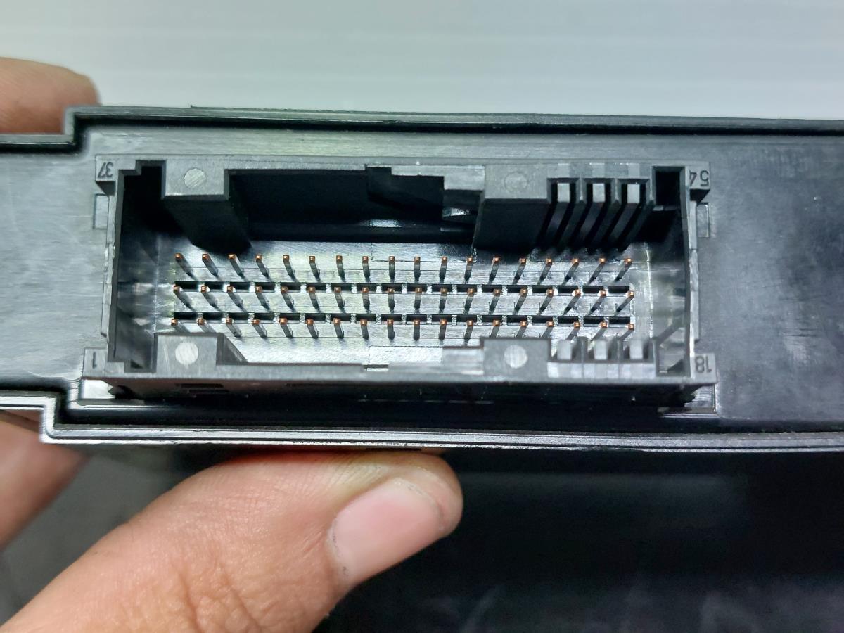 Boîte de fusibles / SAM / BSI BMW 3 Coupé (E92) Imagem-7