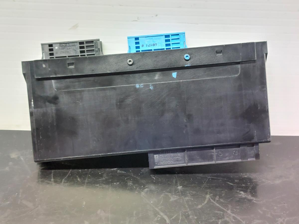 Boîte de fusibles / SAM / BSI BMW 3 Coupé (E92) Imagem-8