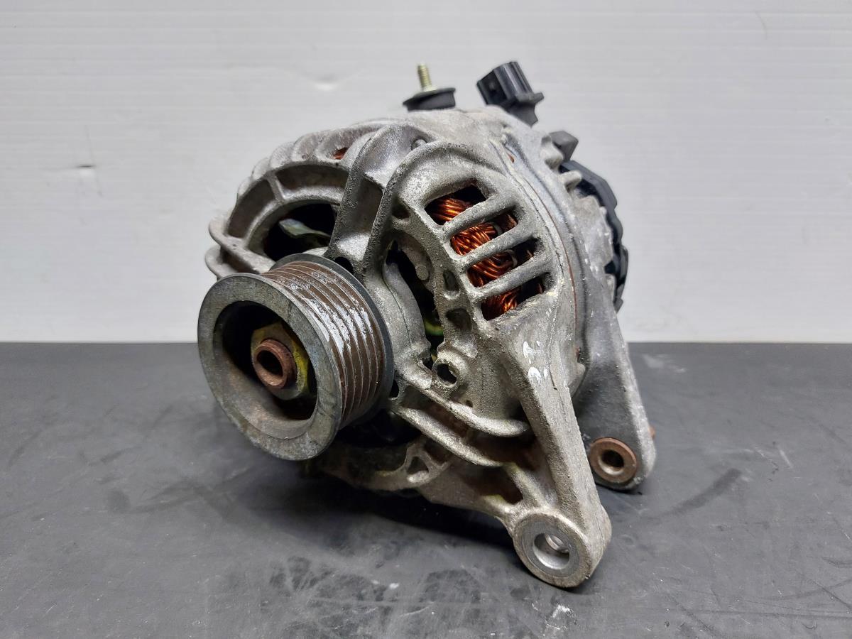Alternador TOYOTA Corolla Hatchback (_E12_)