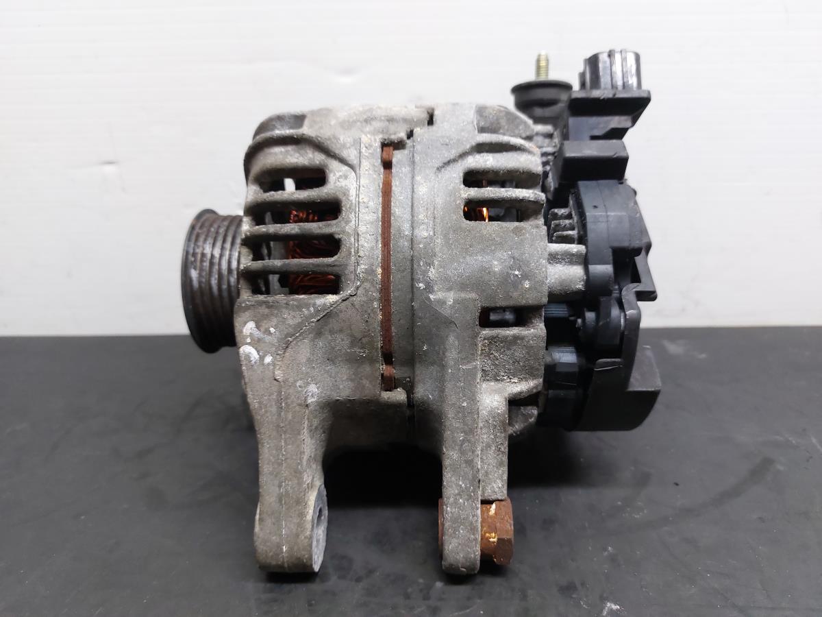 Alternator TOYOTA Corolla Hatchback (_E12_) Imagem-1