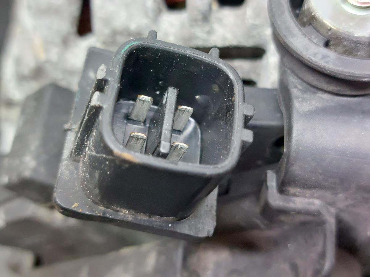 Alternator TOYOTA Corolla Hatchback (_E12_) Imagem-5