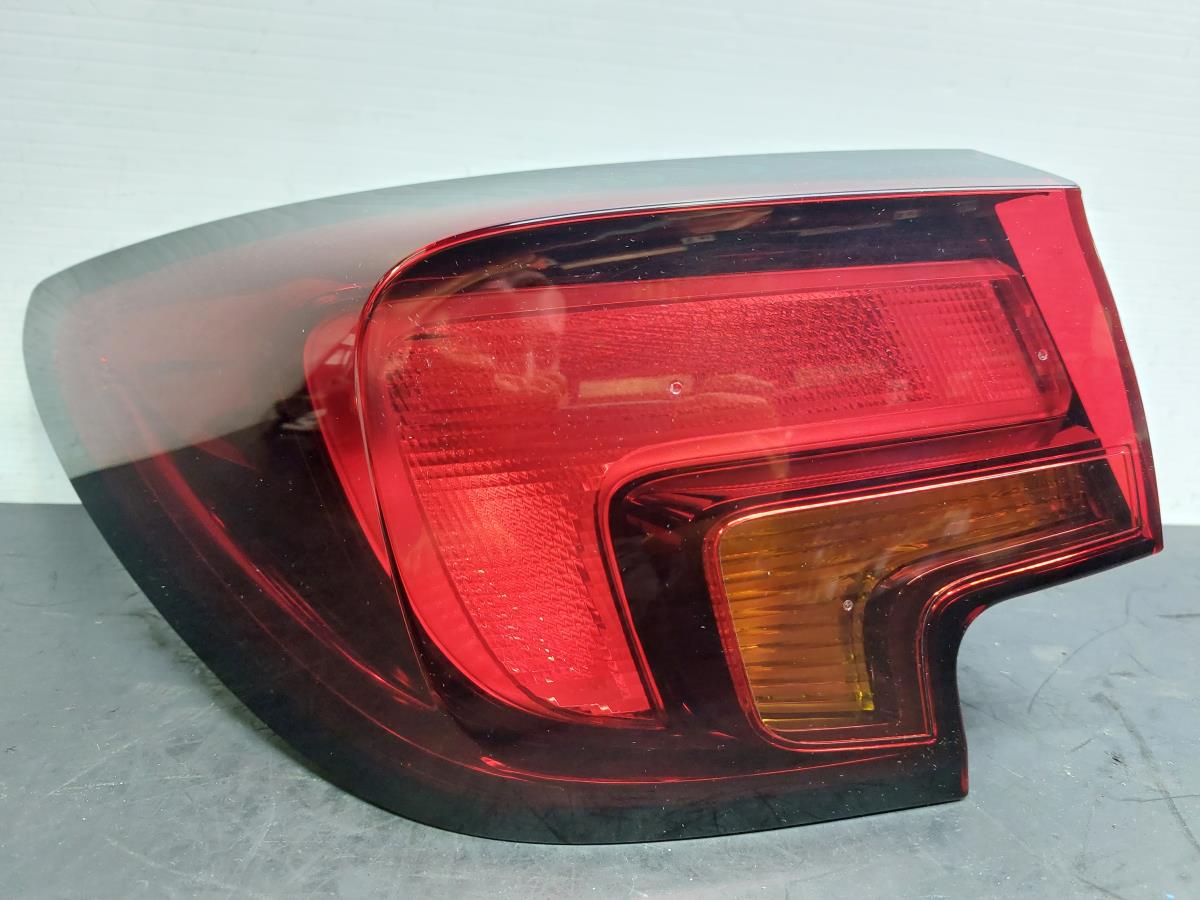Feu arrière Gauche OPEL Astra K