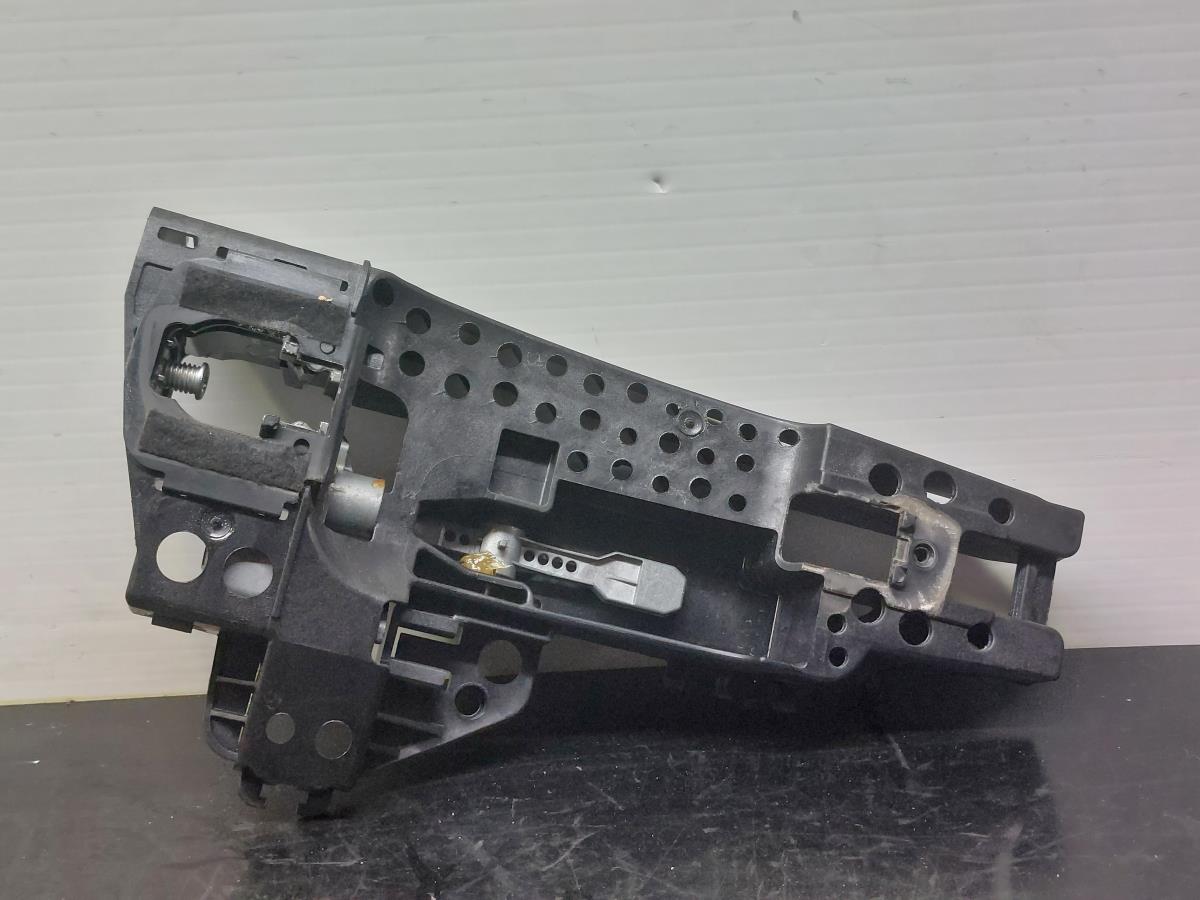 Suporte puxador porta frente direito AUDI A6 Avant (4G5, 4GD, C7)