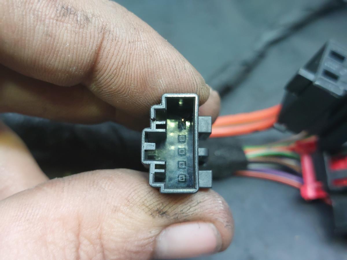 Instalación eléctrica interior / cableado interior AUDI A6 Avant (4G5, 4GD, C7) Imagem-9