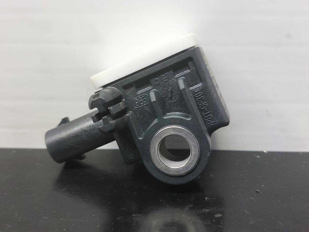 Sensor airbag Delantero Derecho AUDI A6 Avant (4G5, 4GD, C7) Imagem-1