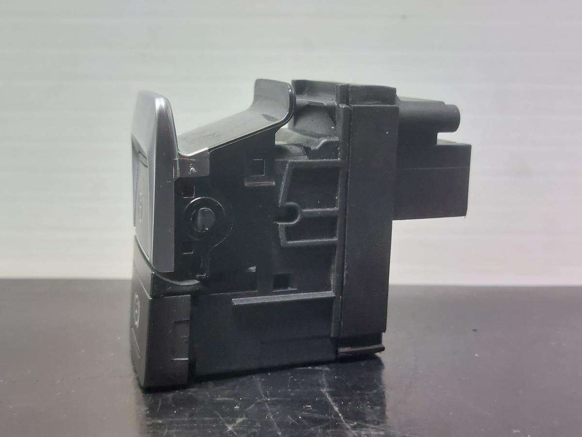 Frein à main / de stationnement AUDI A6 Avant (4G5, 4GD, C7) Imagem-1