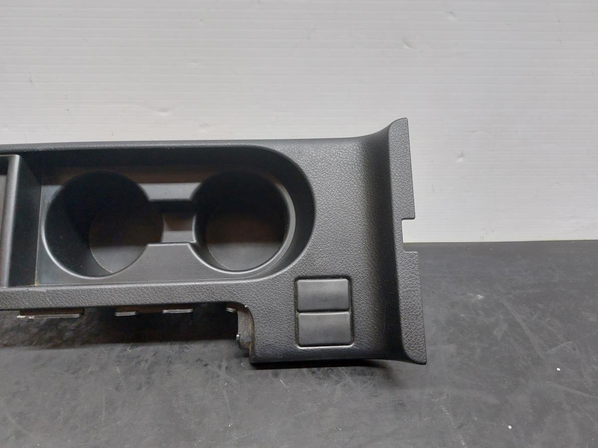 Porte-gobelets SUBARU Impreza Hatchback (GR, GH, G3) Imagem-1