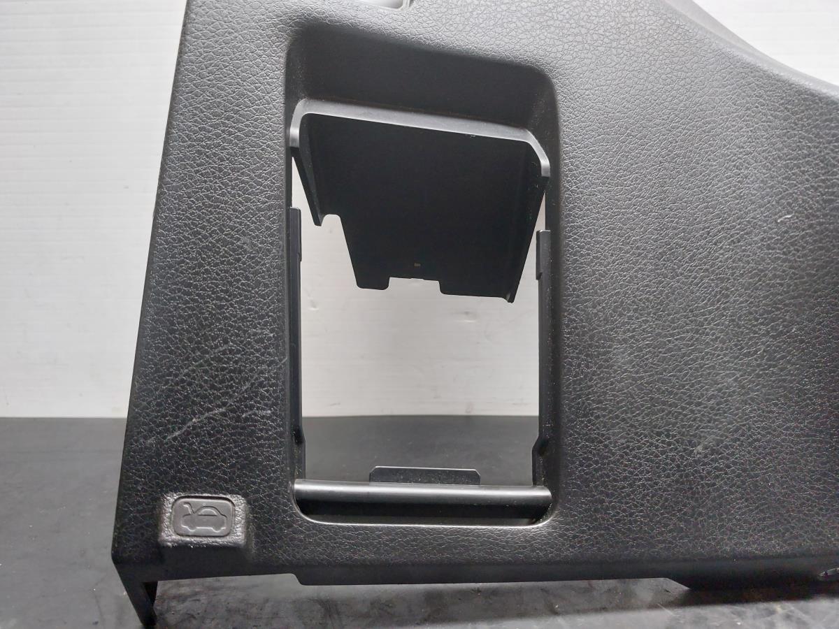Generic Plastic Part SUBARU Impreza Hatchback (GR, GH, G3) Imagem-2