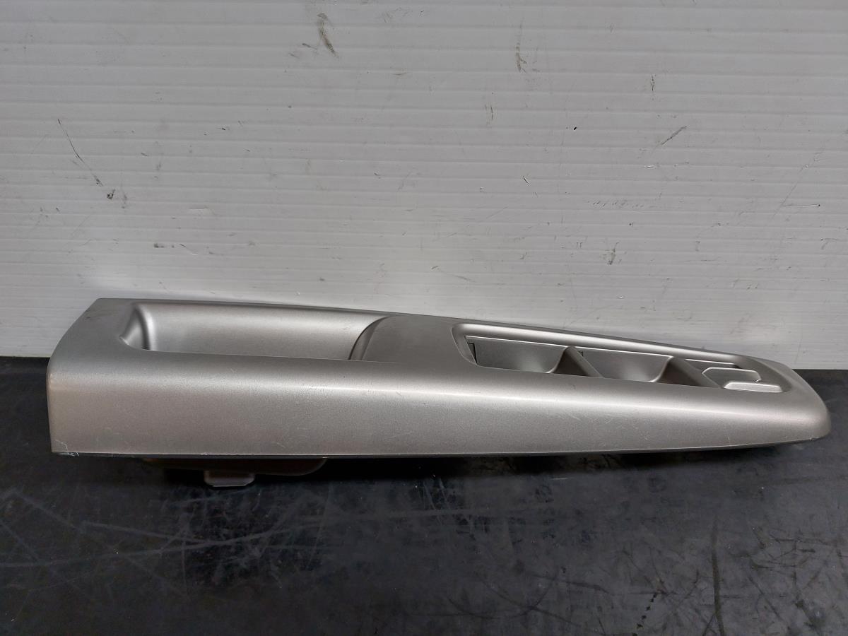 Friso da porta frente esquerda SUBARU Impreza Hatchback (GR, GH, G3) Imagem-4