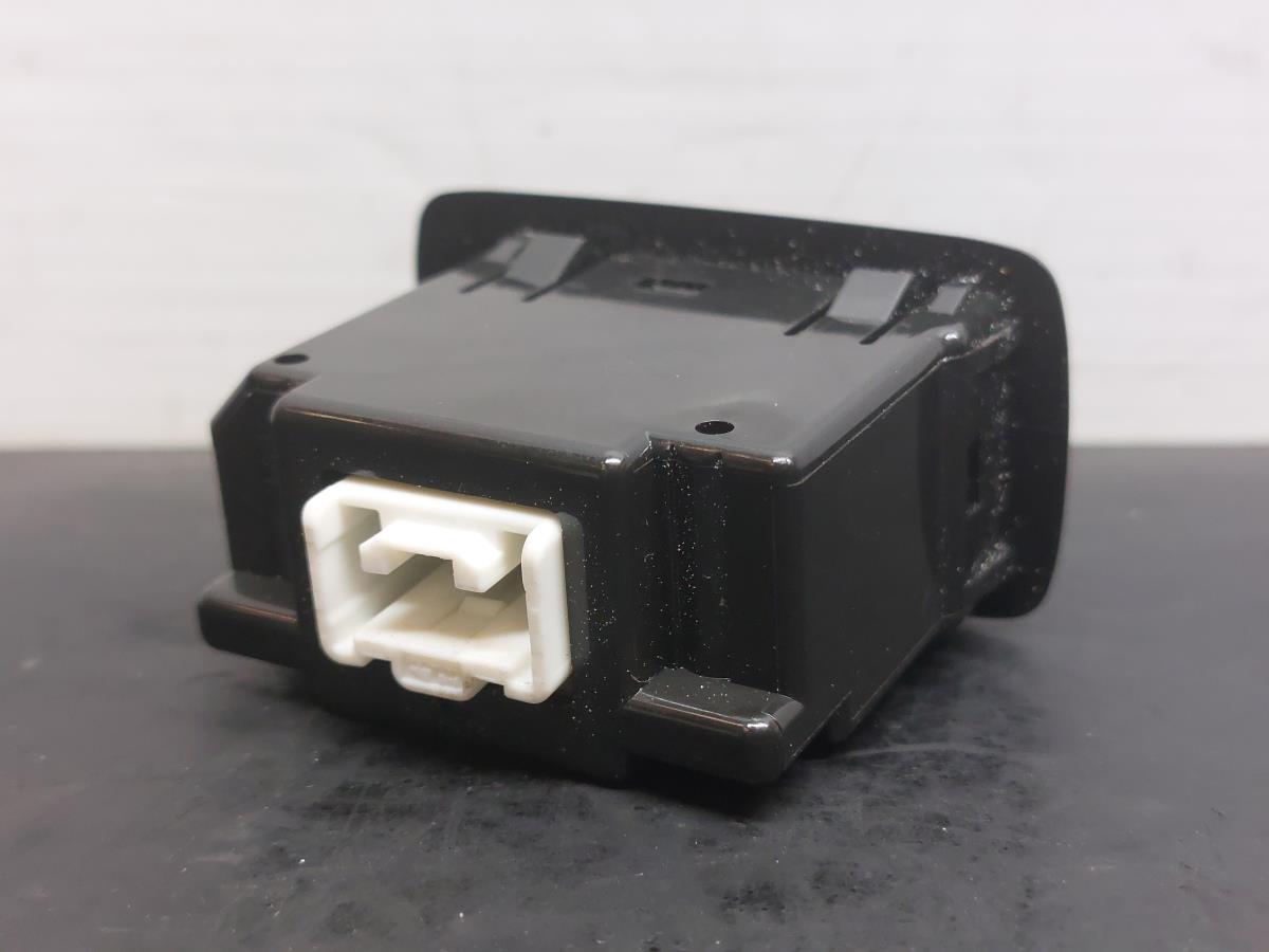 USB / AUX / iPod Socket Connector SUBARU Impreza Hatchback (GR, GH, G3) Imagem-2