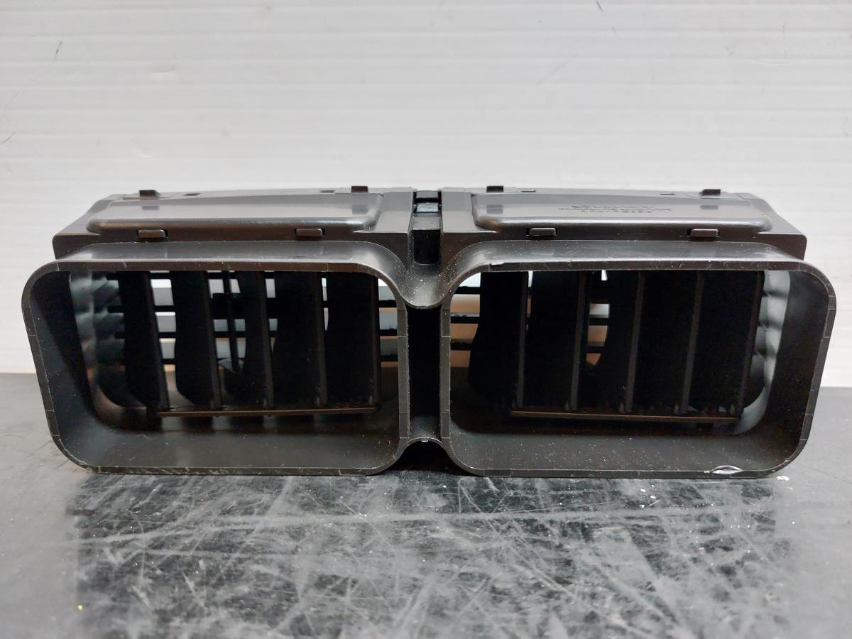 Difusor / salida de aire SUBARU Impreza Hatchback (GR, GH, G3) Imagem-4
