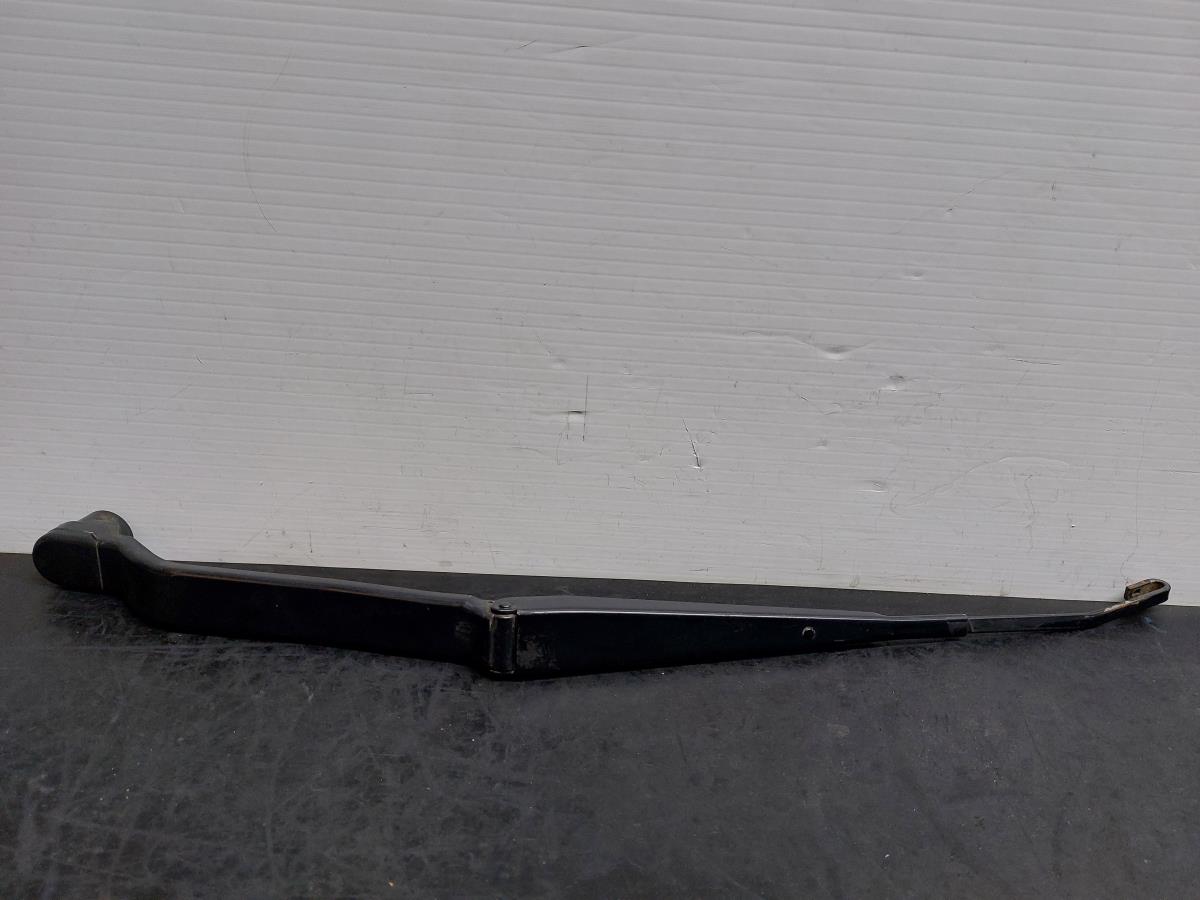 Brazo de limpiaparabrisas delantero derecho SUBARU Impreza Hatchback (GR, GH, G3)