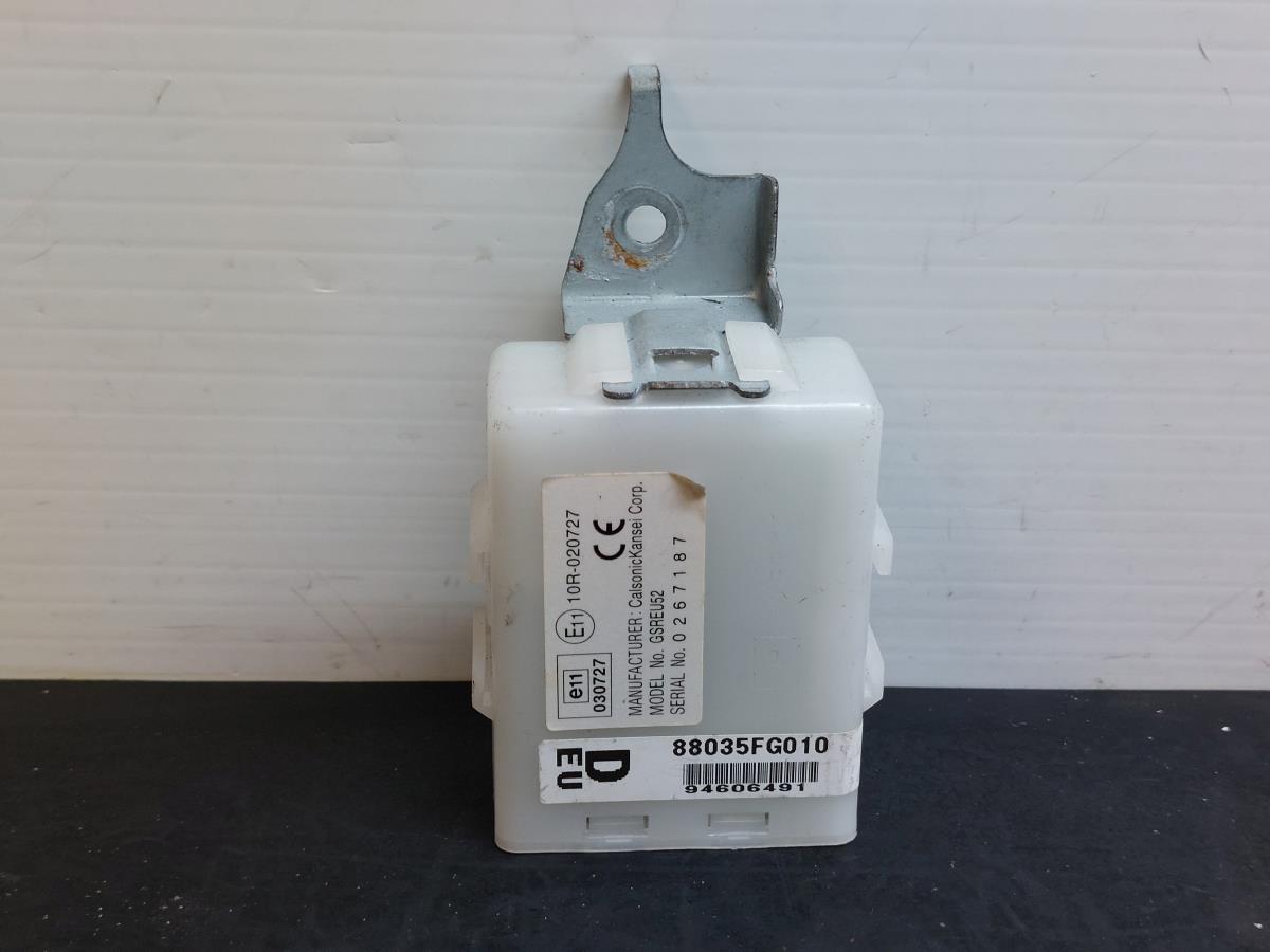 Central locking control unit / Central locking ECU SUBARU Impreza Hatchback (GR, GH, G3)