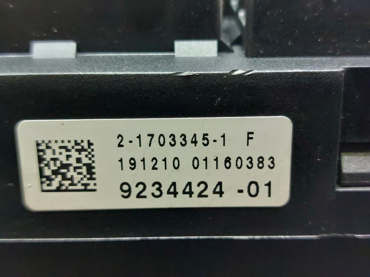 Scatola fusibili / SAM / BSI BMW 6 Cabriolet (F12) Imagem-15