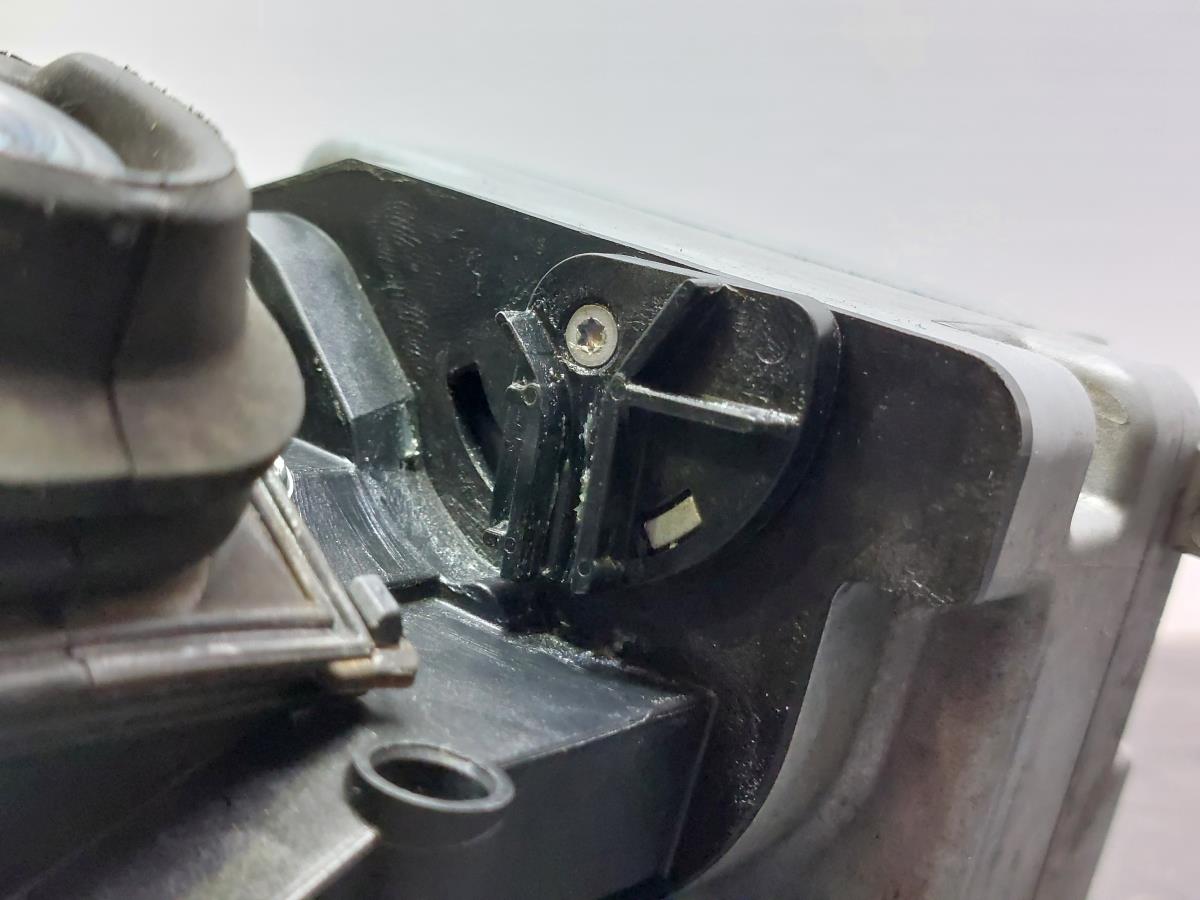 Câmera traseira BMW 6 Cabriolet (F12) Imagem-13